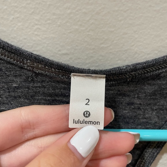 Lululemon Essential Tank - Heathered Black - Picture 4 of 5
